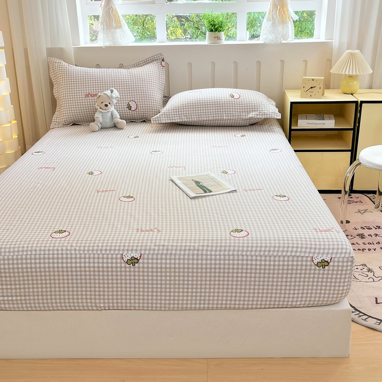 91家纺网 家纺一手货源 找家纺 大吉 2025新款全棉印花床笠 小莓好