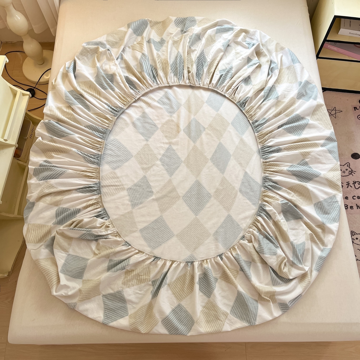 91家纺网 家纺一手货源 找家纺 大吉 2025新款全棉印花床笠 向往