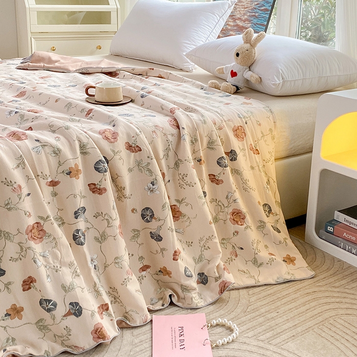 91家纺网 家纺一手货源 找家纺 畅畅家纺 2025新款A类水洗棉麻双层纱夏被四件套 夕颜