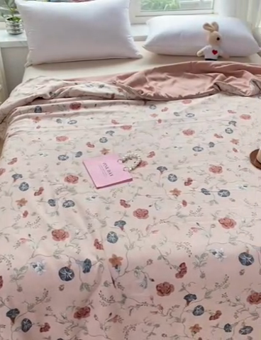 91家纺网 家纺一手货源 找家纺 畅畅家纺 2025新款A类水洗棉麻双层纱夏被四件套 夕颜