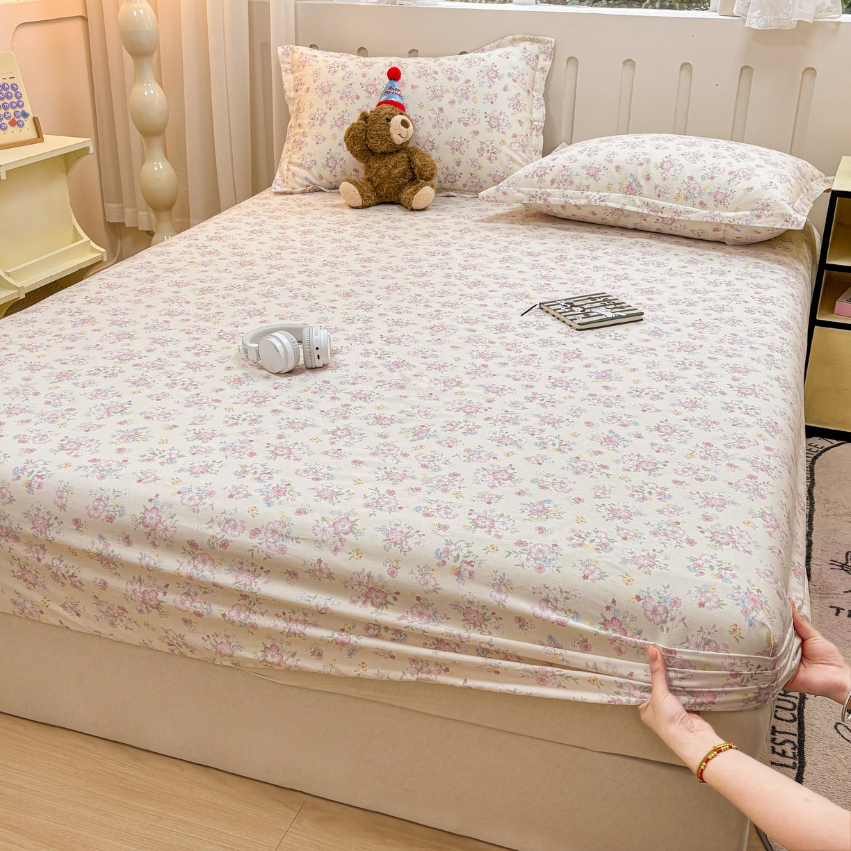 91家纺网 家纺一手货源 找家纺 大吉 2025新款全棉印花床笠 梦幻花园