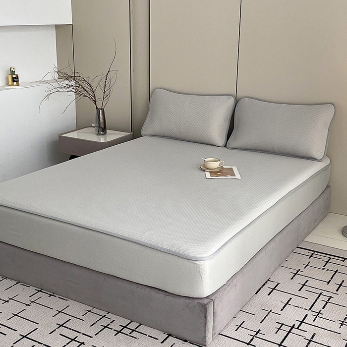 91家纺网 家纺一手货源 找家纺 凌云家纺 2025新款100%锦纶凉席床笠款可水洗冰丝席三明治软席 灰色