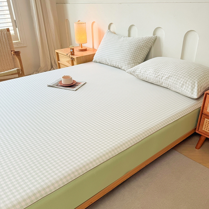 91家纺网 家纺一手货源 找家纺 笠裙家纺 2025新款进口凉感莱赛尔天丝床笠套三件套 美格绿