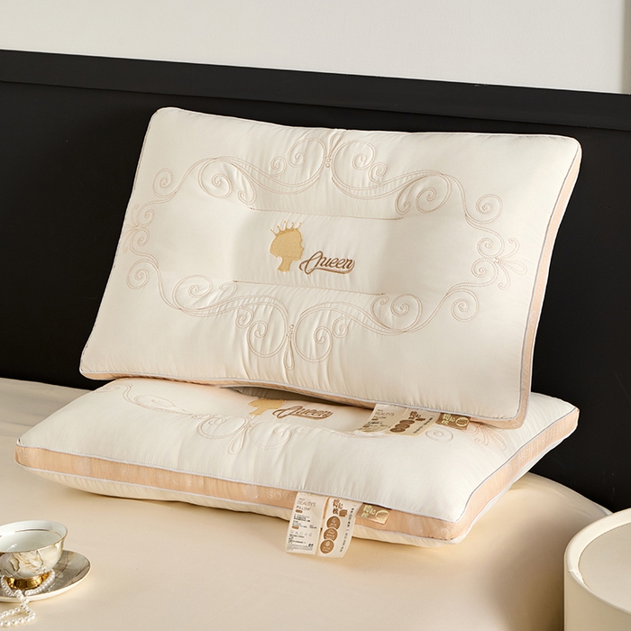 91家纺网 家纺一手货源 找家纺 （总）昕科 2025新款立体绣花贵妃枕-刺绣成人枕头性价比高枕芯