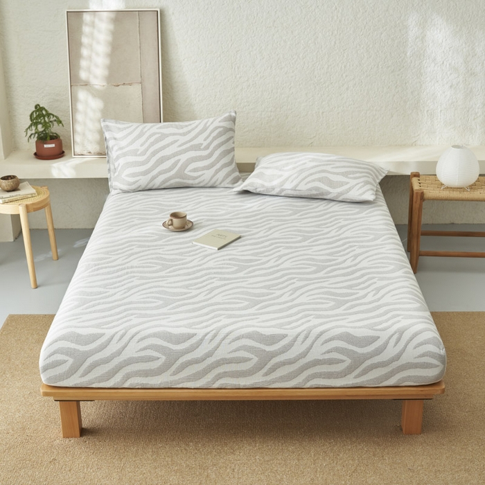 91家纺网 家纺一手货源 找家纺 早晨家纺 2025新款三层纱纯棉提花床笠 斑马纹床笠-浅灰