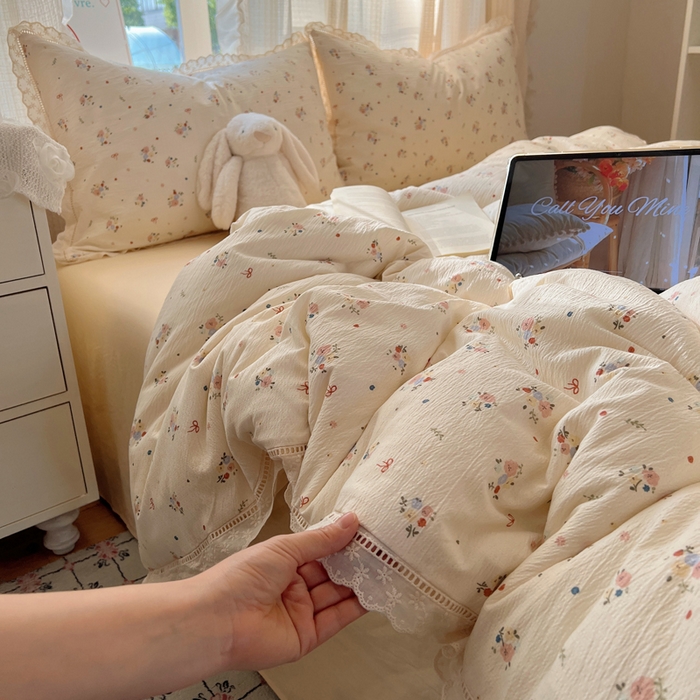 91家纺网 家纺一手货源 找家纺 顾里家纺 2025新款蕾丝花边云感皱皱纱四件套 浅雾梨花