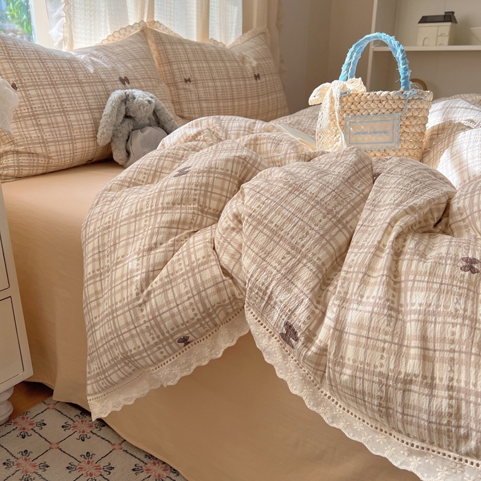 91家纺网 家纺一手货源 找家纺 顾里家纺 2025新款蕾丝花边云感皱皱纱四件套 秋栗蝴蝶结