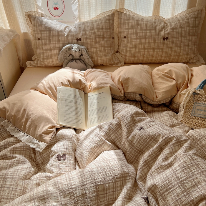 91家纺网 家纺一手货源 找家纺 顾里家纺 2025新款蕾丝花边云感皱皱纱四件套 秋栗蝴蝶结