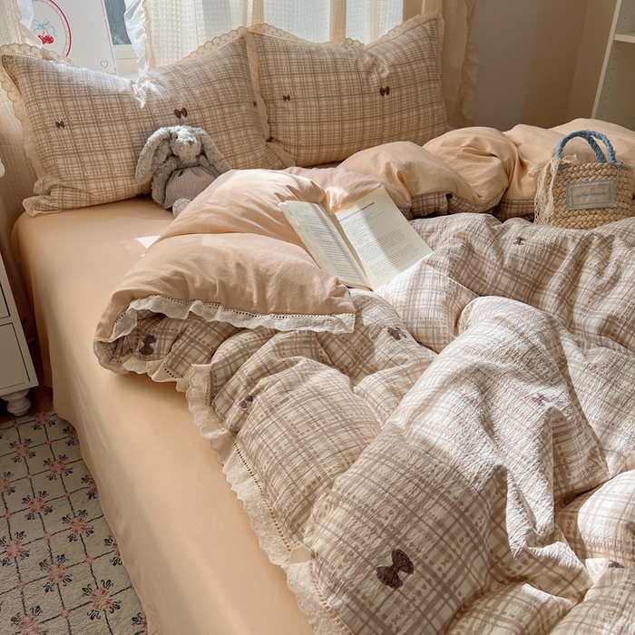 91家纺网 家纺一手货源 找家纺 顾里家纺 2025新款蕾丝花边云感皱皱纱四件套 秋栗蝴蝶结