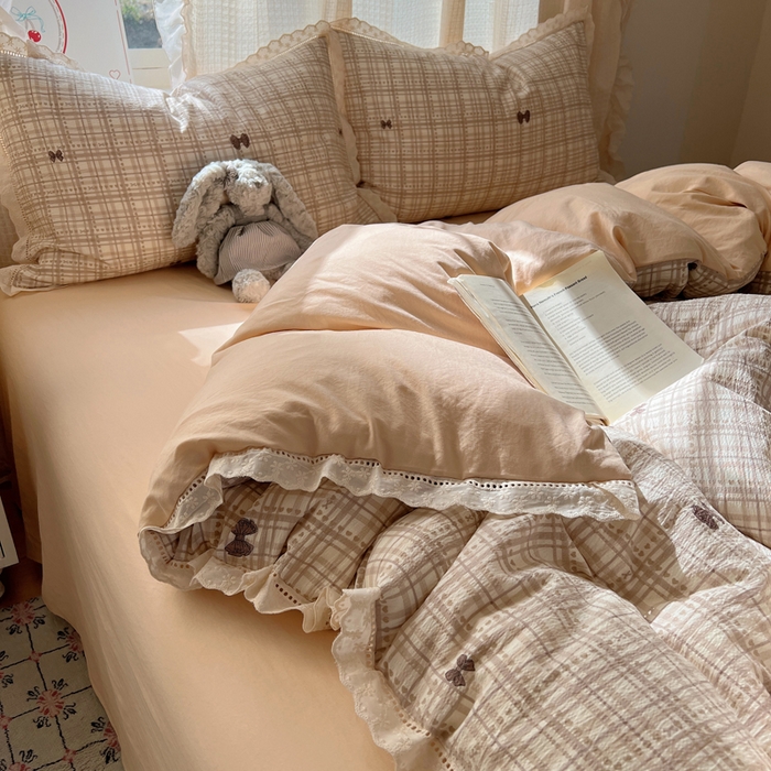 91家纺网 家纺一手货源 找家纺 顾里家纺 2025新款蕾丝花边云感皱皱纱四件套 秋栗蝴蝶结