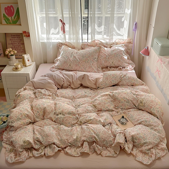 91家纺网 家纺一手货源 找家纺 冕悠家纺 2025新款A类法式花边四件套超柔裸睡级床单被套三件套-风格二+微信提供买家秀 濡染