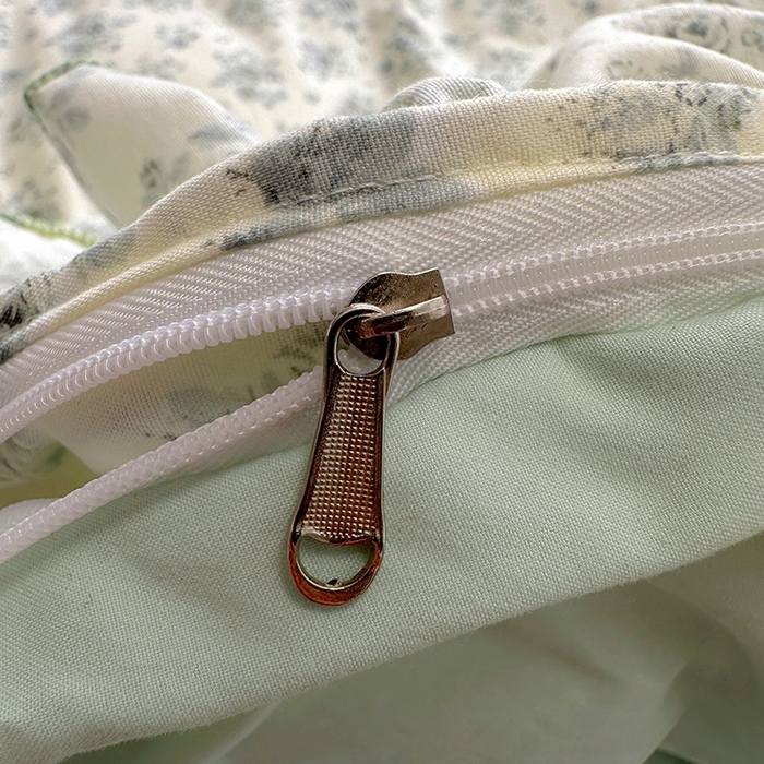 91家纺网 家纺一手货源 找家纺 冕悠家纺 2025新款A类法式花边四件套超柔裸睡级床单被套三件套-风格二+微信提供买家秀 愫月