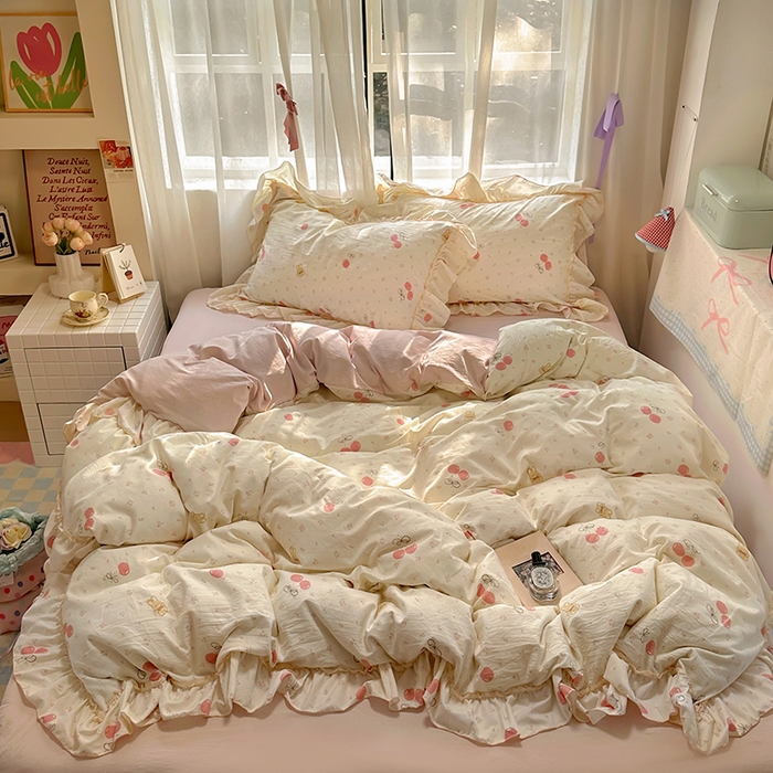 91家纺网 家纺一手货源 找家纺 冕悠家纺 2025新款A类法式花边四件套超柔裸睡级床单被套三件套-风格一+微信提供买家秀 初樱