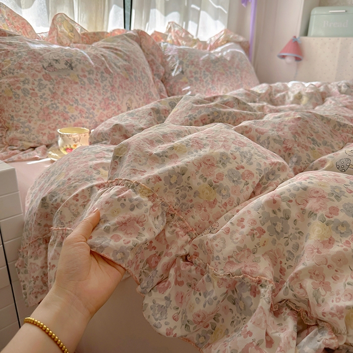 91家纺网 家纺一手货源 找家纺 冕悠家纺 2025新款A类法式花边四件套超柔裸睡级床单被套三件套-风格一+微信提供买家秀 濡染