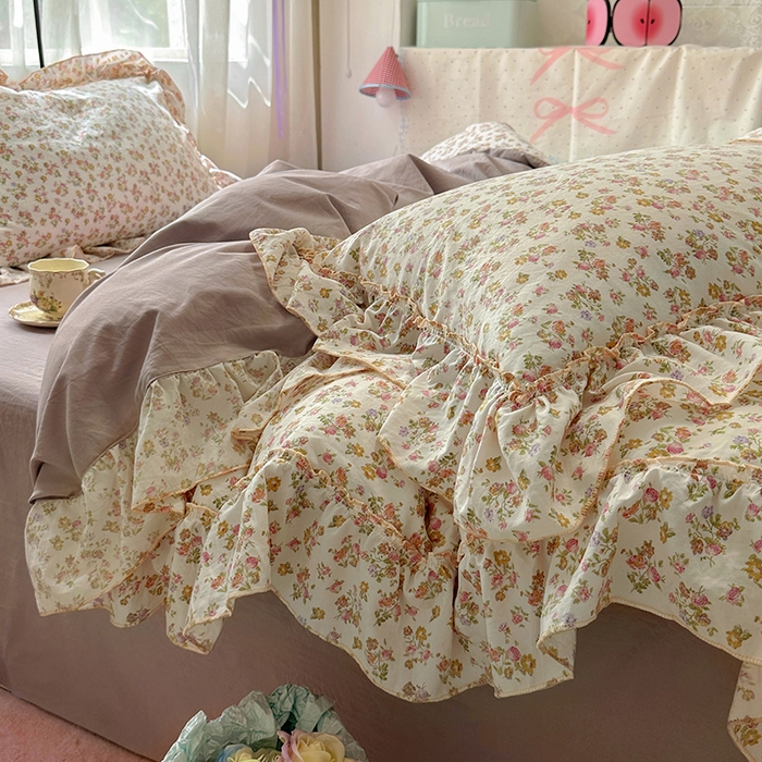 91家纺网 家纺一手货源 找家纺 冕悠家纺 2025新款A类法式花边四件套超柔裸睡级床单被套三件套-风格一+微信提供买家秀 拾染