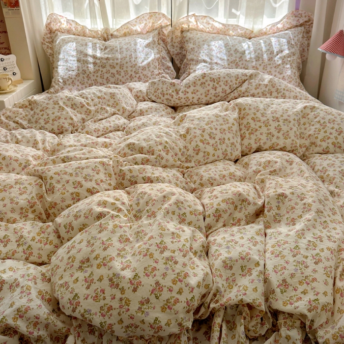 91家纺网 家纺一手货源 找家纺 冕悠家纺 2025新款A类法式花边四件套超柔裸睡级床单被套三件套-风格一+微信提供买家秀 拾染