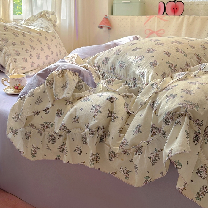 91家纺网 家纺一手货源 找家纺 冕悠家纺 2025新款A类法式花边四件套超柔裸睡级床单被套三件套-风格一+微信提供买家秀 紫苿