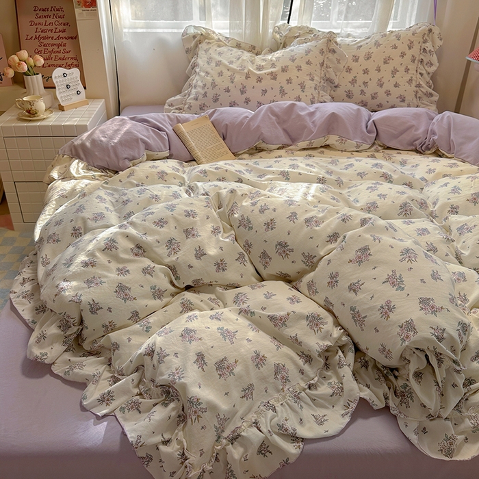 91家纺网 家纺一手货源 找家纺 冕悠家纺 2025新款A类法式花边四件套超柔裸睡级床单被套三件套-风格一+微信提供买家秀 紫苿