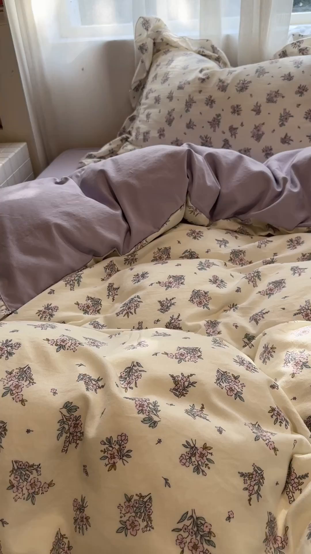 91家纺网 家纺一手货源 找家纺 冕悠家纺 2025新款A类法式花边四件套超柔裸睡级床单被套三件套-风格一+微信提供买家秀 紫苿