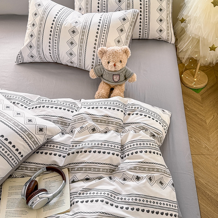 91家纺网 家纺一手货源 找家纺 昊翔家纺 2025新款13372全棉印花系列四件套 广岛之恋