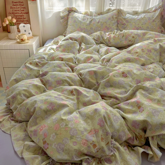 91家纺网 家纺一手货源 找家纺 冕悠家纺 2025新款A类法式花边四件套超柔裸睡级床单被套三件套-风格一+微信提供买家秀 紫栀