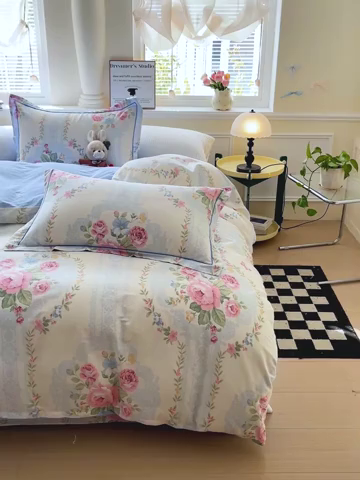 91家纺网 家纺一手货源 找家纺 （总）乐童家纺 2025新款网红直播热款吊边一字绣工艺款四件套