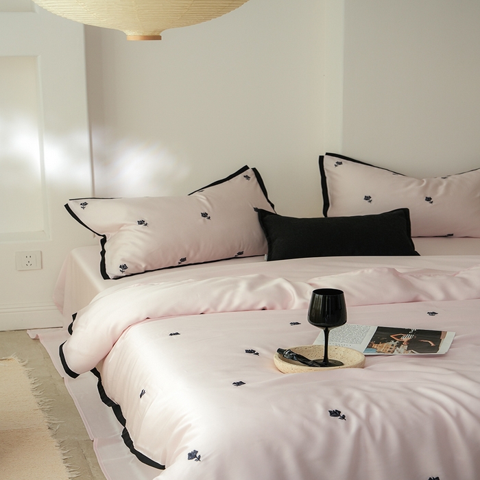 91家纺网 家纺一手货源 找家纺 简纯主义 2025新款香氛玫瑰天丝四件套 香氛玫瑰-粉