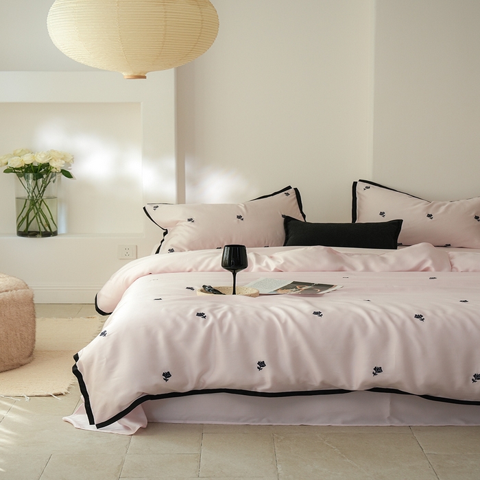 91家纺网 家纺一手货源 找家纺 简纯主义 2025新款香氛玫瑰天丝四件套 香氛玫瑰-粉