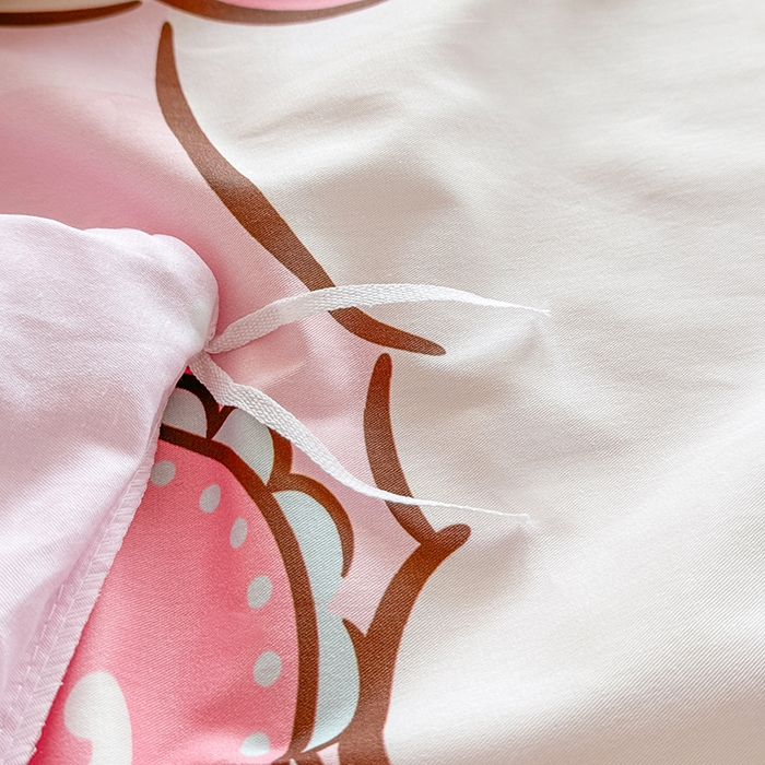 91家纺网 家纺一手货源 找家纺 玉元坊 2025新款三丽鸥白花边被套数码印花大版全棉纯棉卡通三四件套 大版花边-蛋糕美乐蒂