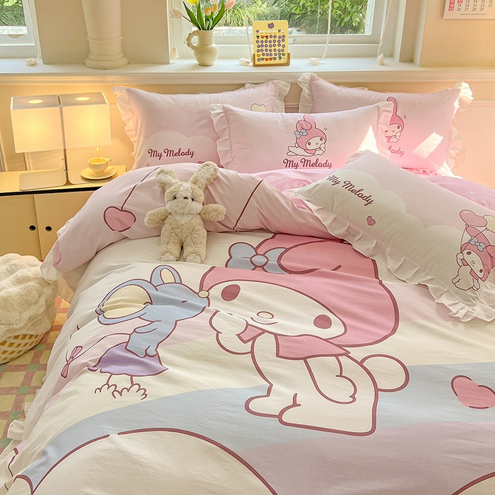 91家纺网 家纺一手货源 找家纺 玉元坊 2025新款三丽鸥白花边被套数码印花大版全棉纯棉卡通三四件套 大版花边-粉兔亲亲