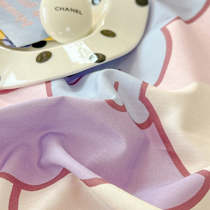 91家纺网 家纺一手货源 找家纺 玉元坊 2025新款三丽鸥白花边被套数码印花大版全棉纯棉卡通三四件套 大版花边-粉兔亲亲