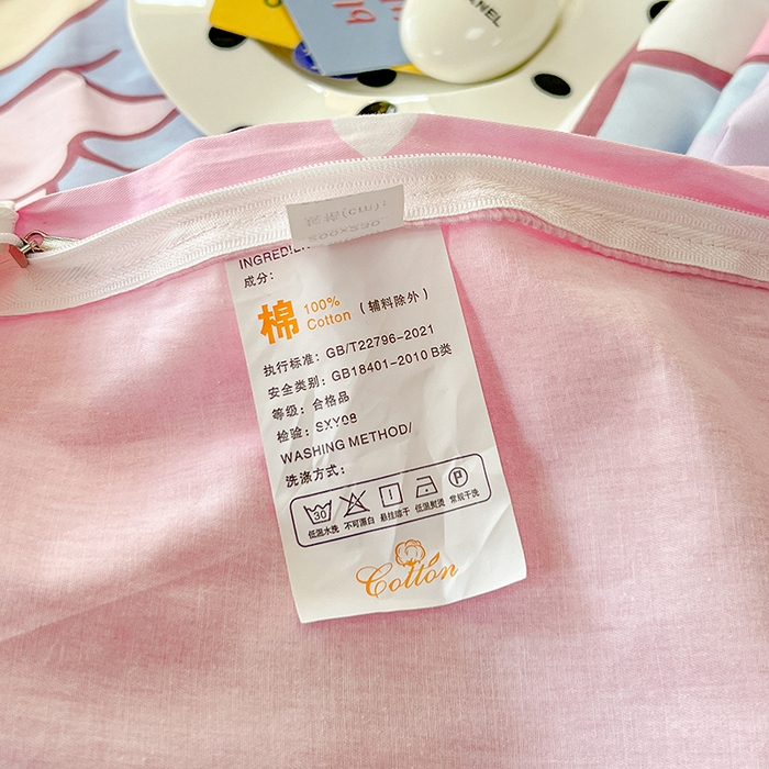 91家纺网 家纺一手货源 找家纺 玉元坊 2025新款三丽鸥白花边被套数码印花大版全棉纯棉卡通三四件套 大版花边-粉兔亲亲