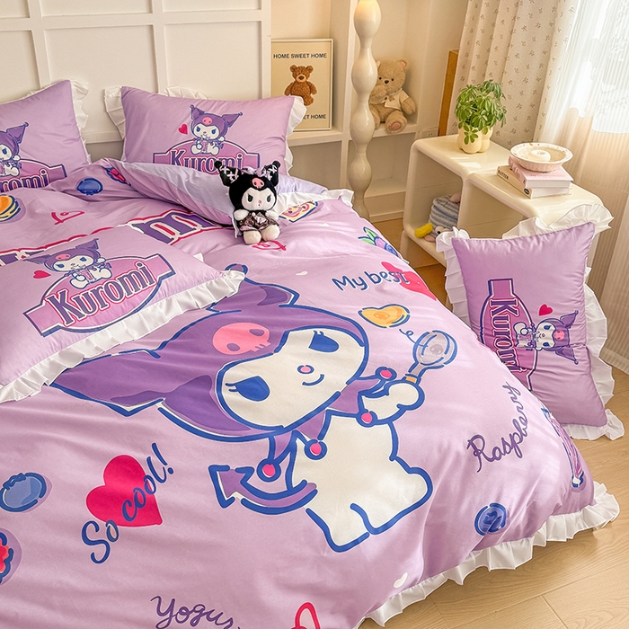 91家纺网 家纺一手货源 找家纺 玉元坊 2025新款三丽鸥白花边被套数码印花大版全棉纯棉卡通三四件套 大版花边-蓝莓库洛米