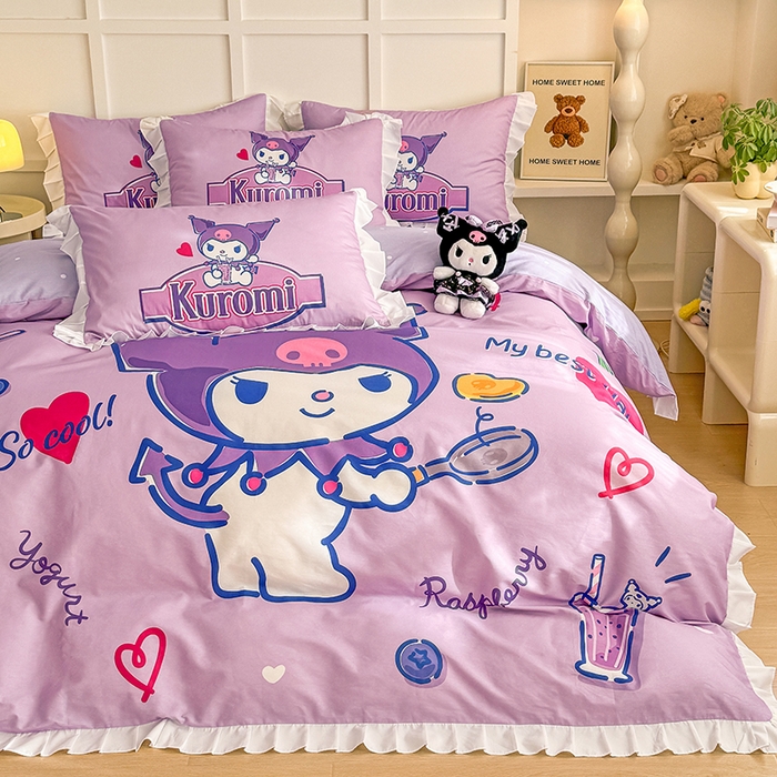 91家纺网 家纺一手货源 找家纺 玉元坊 2025新款三丽鸥白花边被套数码印花大版全棉纯棉卡通三四件套 大版花边-蓝莓库洛米