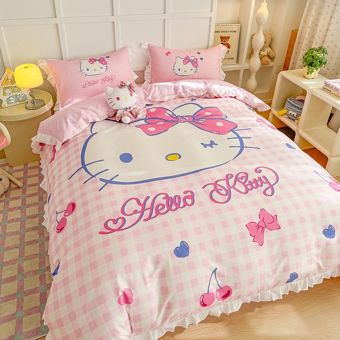 91家纺网 家纺一手货源 找家纺 玉元坊 2025新款三丽鸥白花边被套数码印花大版全棉纯棉卡通三四件套 大版花边-俏皮凯蒂