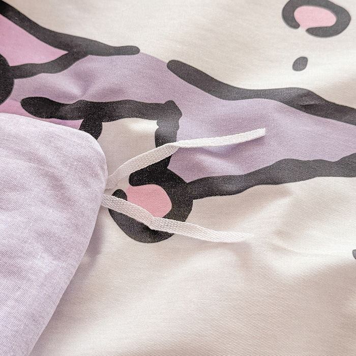 91家纺网 家纺一手货源 找家纺 玉元坊 2025新款三丽鸥白花边被套数码印花大版全棉纯棉卡通三四件套 大版花边-晚安库洛米