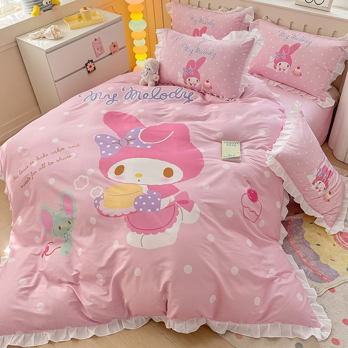 91家纺网 家纺一手货源 找家纺 玉元坊 2025新款三丽鸥白花边被套数码印花大版全棉纯棉卡通三四件套 花边款-甜品美乐蒂