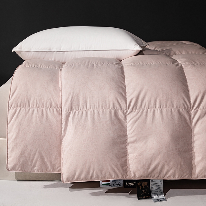 91家纺网 家纺一手货源 找家纺 静若居羽绒被壳 2025新款糯棉印花羽绒被95白鹅绒羽绒被壳送充绒管 锦华豆沙