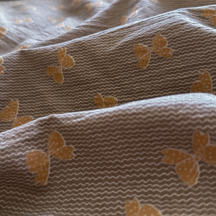 91家纺网 家纺一手货源 找家纺 贝扬思家纺 2025新款云感双层纱镂空花边套件系列 肉桂