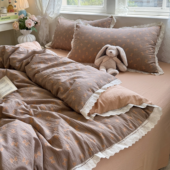 91家纺网 家纺一手货源 找家纺 贝扬思家纺 2025新款云感双层纱镂空花边套件系列 肉桂