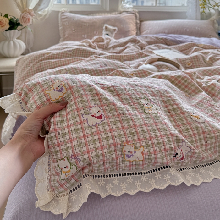 91家纺网 家纺一手货源 找家纺 贝扬思家纺 2025新款云感双层纱镂空花边套件系列 山楂西高地