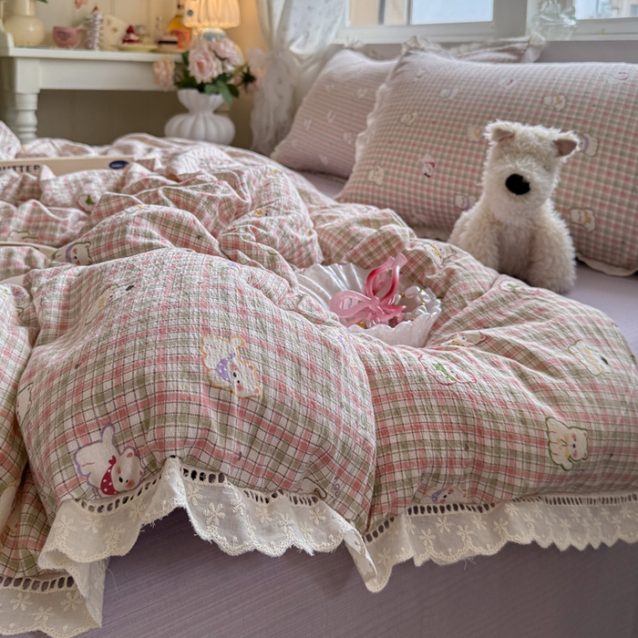 91家纺网 家纺一手货源 找家纺 贝扬思家纺 2025新款云感双层纱镂空花边套件系列 山楂西高地