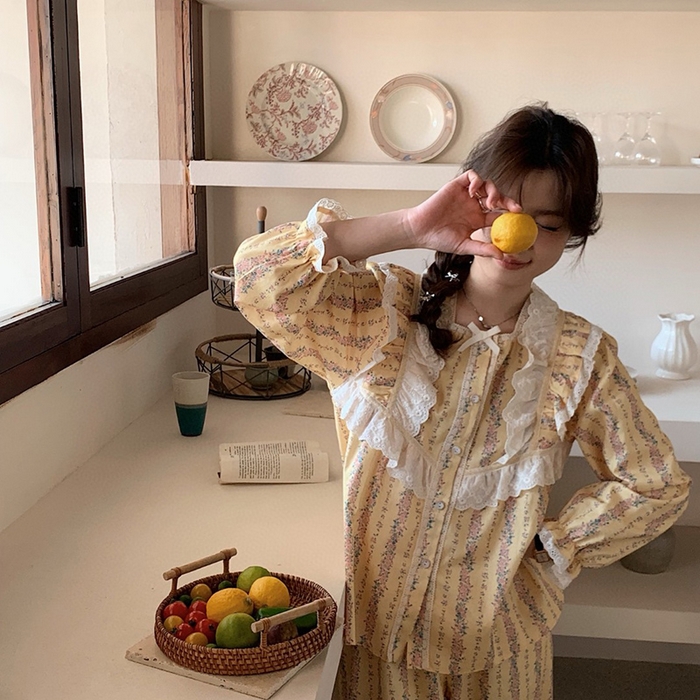 91家纺网 家纺一手货源 找家纺 （总）妍景家居生活馆 2025新款25010 韩系蕾丝花边碎花方领套装