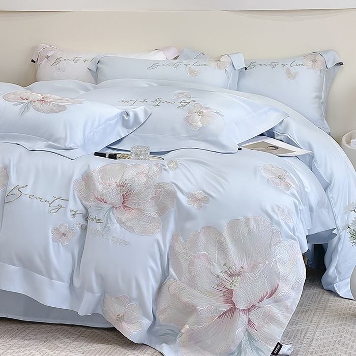 91家纺网 家纺一手货源 找家纺 2025新款轻奢A类长绒棉四件套全棉纯棉全工艺刺绣纯色床单床笠直播爆款床上用品 曼影-慕蓝