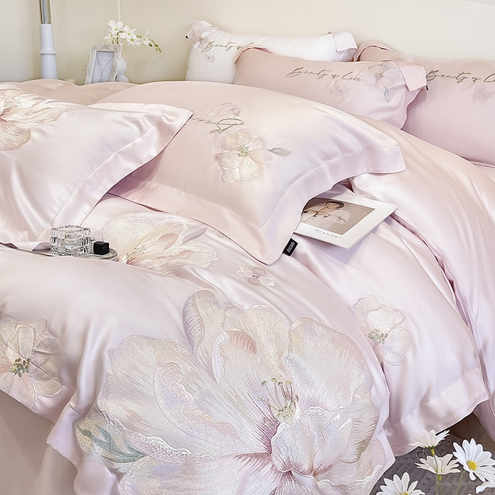 91家纺网 家纺一手货源 找家纺 2025新款轻奢A类长绒棉四件套全棉纯棉全工艺刺绣纯色床单床笠直播爆款床上用品 曼影-颜粉