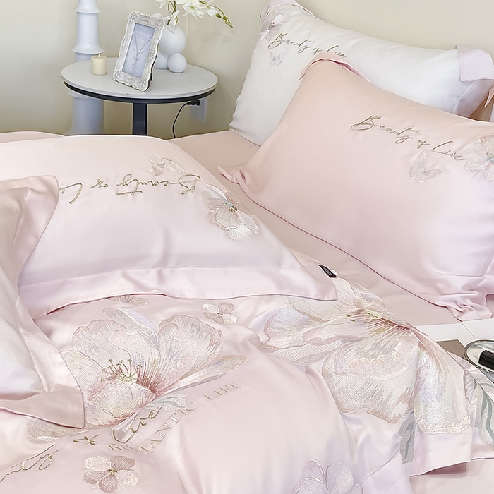 91家纺网 家纺一手货源 找家纺 2025新款轻奢A类长绒棉四件套全棉纯棉全工艺刺绣纯色床单床笠直播爆款床上用品 曼影-颜粉