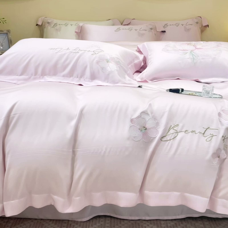 91家纺网 家纺一手货源 找家纺 2025新款轻奢A类长绒棉四件套全棉纯棉全工艺刺绣纯色床单床笠直播爆款床上用品 曼影-颜粉