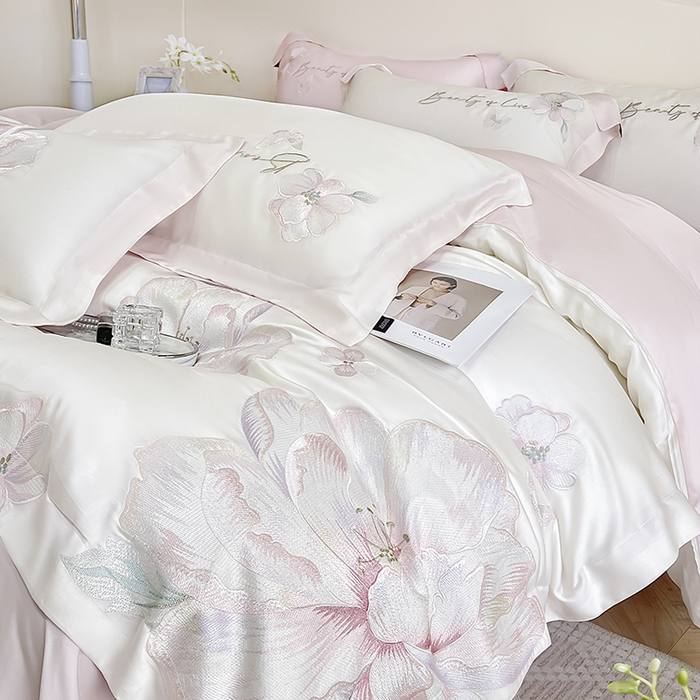 91家纺网 家纺一手货源 找家纺 2025新款轻奢A类长绒棉四件套全棉纯棉全工艺刺绣纯色床单床笠直播爆款床上用品 曼影-白粉