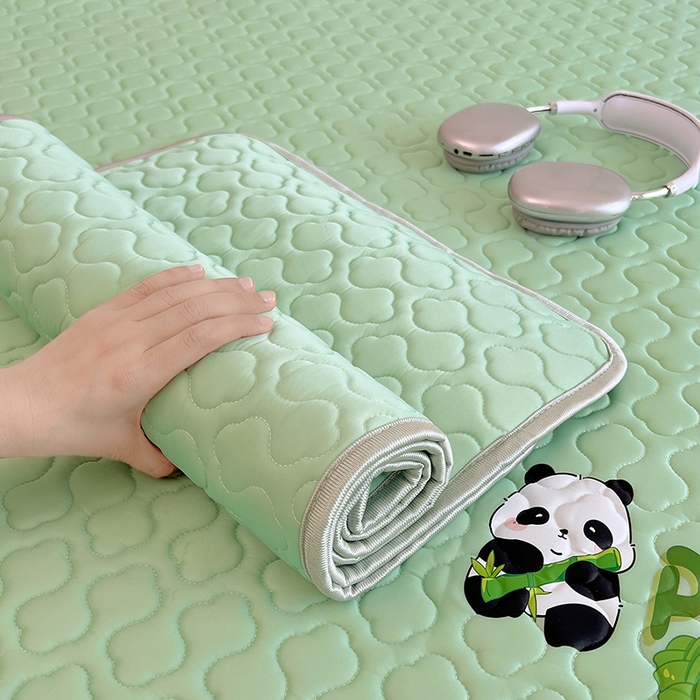 91家纺网 家纺一手货源 找家纺 三盛源 2025新款凉感丝加厚凉席夏季冰丝凉席 床席款-豆绿