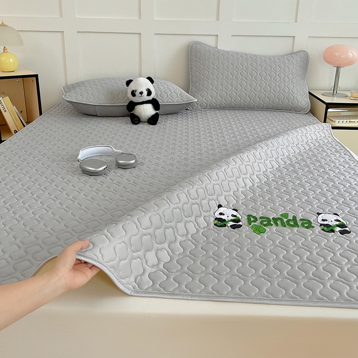 91家纺网 家纺一手货源 找家纺 三盛源 2025新款凉感丝加厚凉席夏季冰丝凉席 床席款-浅灰